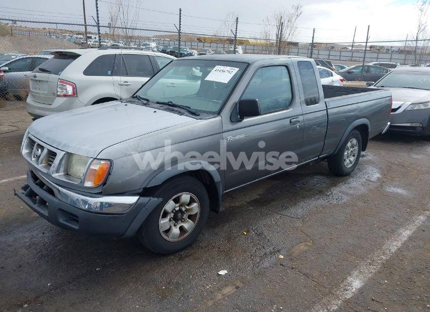 Photo 2 of 2000 Nissan Frontier XE (VIN 1N6DD26S9YC384958)