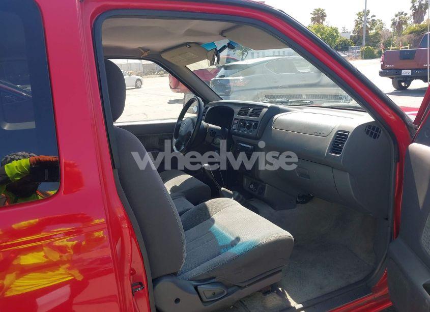 Photo 5 of 2000 Nissan Frontier XE (VIN 1N6DD26S9YC413648)