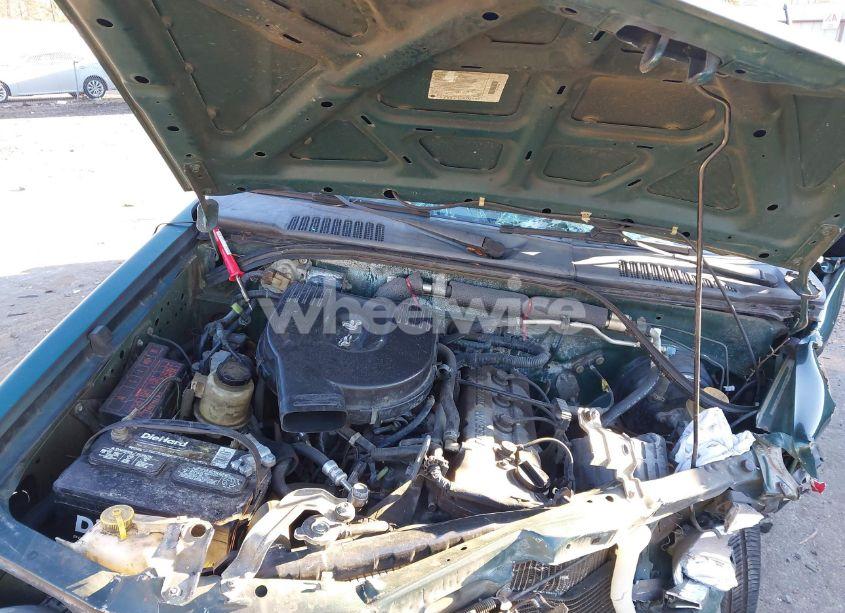 Photo 10 of 2000 Nissan Frontier XE (VIN 1N6DD26S9YC422673)