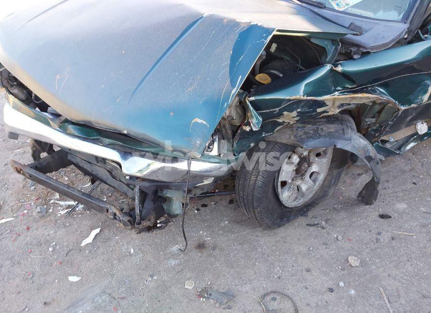 Photo 6 of 2000 Nissan Frontier XE (VIN 1N6DD26S9YC422673)