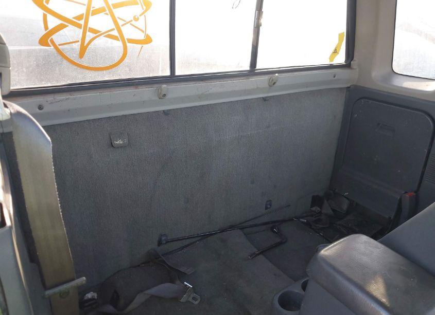 Photo 8 of 2001 Nissan Frontier XE (VIN 1N6DD26SX1C338951)