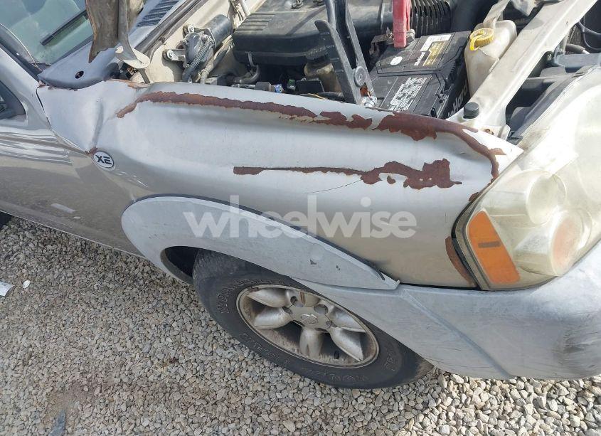 Photo 12 of 2001 Nissan Frontier XE (VIN 1N6DD26SX1C385249)