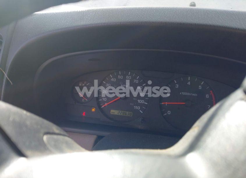 Photo 7 of 2001 Nissan Frontier XE (VIN 1N6DD26SX1C385249)