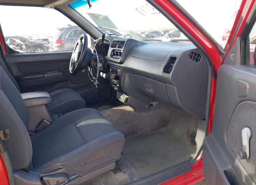 Photo 5 of 2001 Nissan Frontier XE (VIN 1N6DD26SX1C395179)