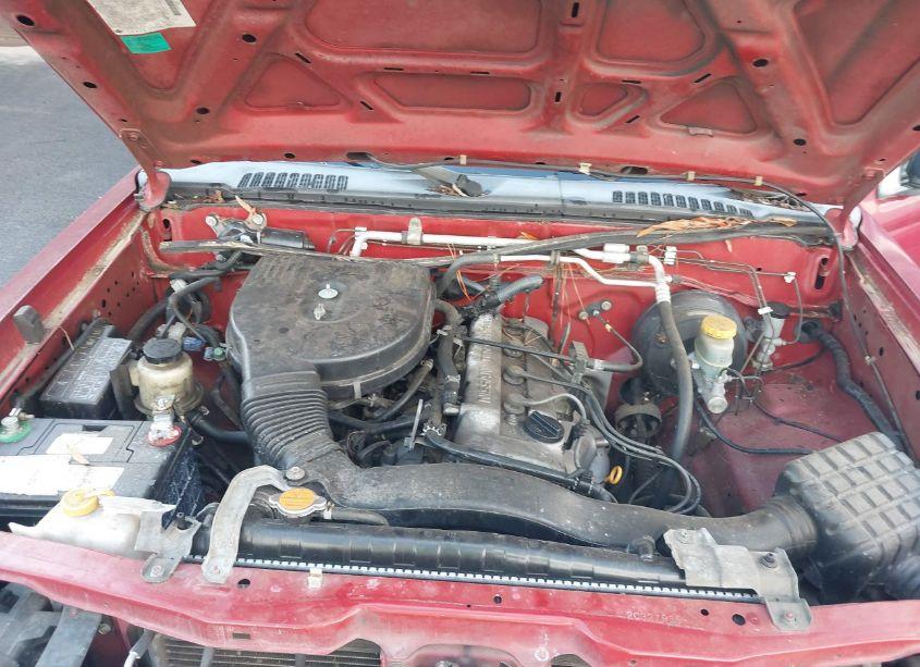 Photo 10 of 2002 Nissan Frontier XE (VIN 1N6DD26SX2C327935)