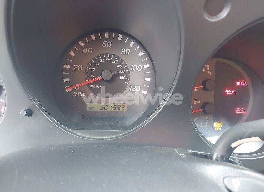 Photo 7 of 2002 Nissan Frontier XE (VIN 1N6DD26SX2C385558)