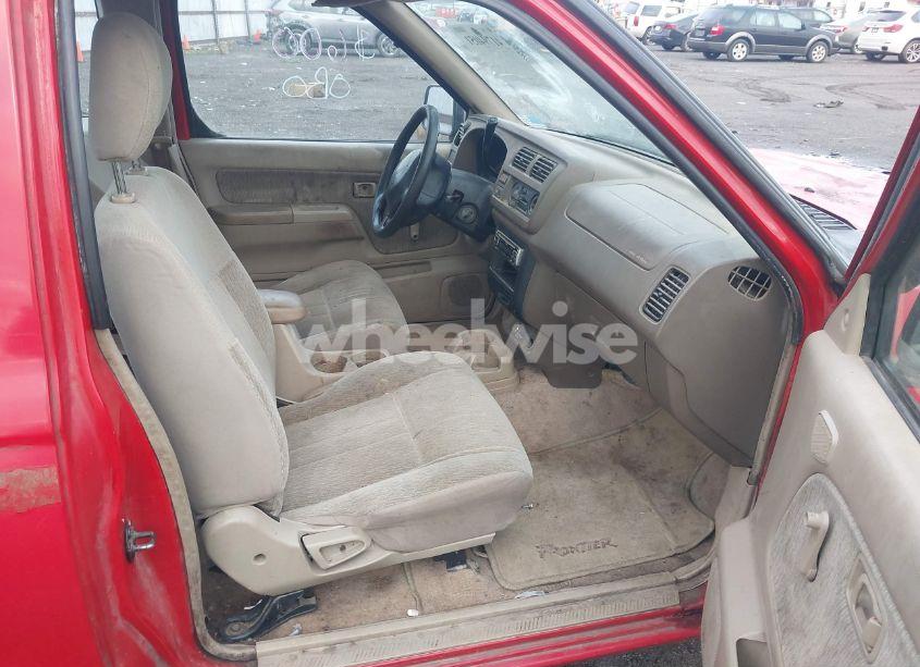 Photo 5 of 1998 Nissan Frontier SE/XE (VIN 1N6DD26SXWC306945)