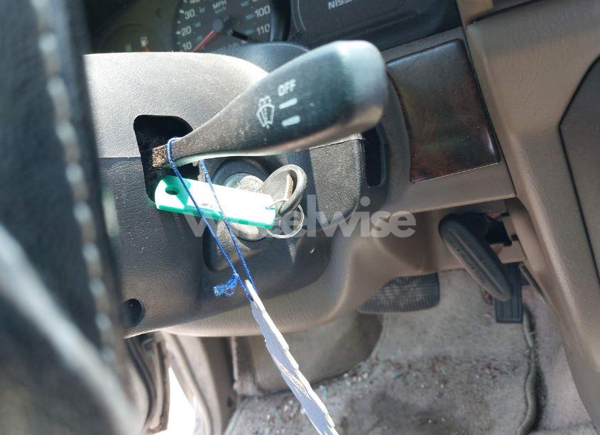 Photo 11 of 1998 Nissan Frontier SE/XE (VIN 1N6DD26SXWC348595)