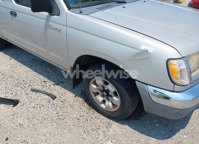 Photo 6 of 1998 Nissan Frontier SE/XE (VIN 1N6DD26SXWC348595)