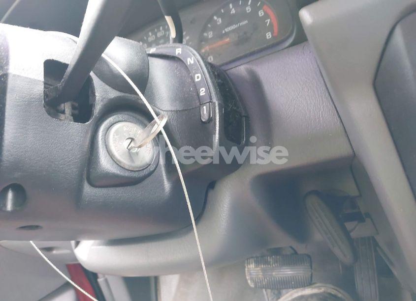 Photo 11 of 2000 Nissan Frontier XE (VIN 1N6DD26SXYC318211)