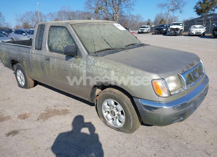 2000 Nissan Frontier XE (VIN 1N6DD26SXYC331556) main photo