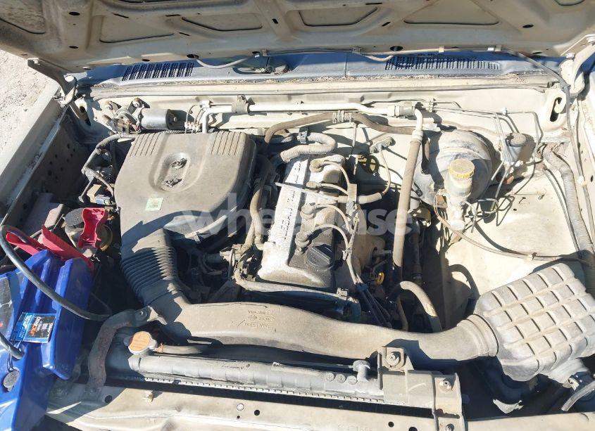 Photo 10 of 2000 Nissan Frontier XE (VIN 1N6DD26SXYC331556)