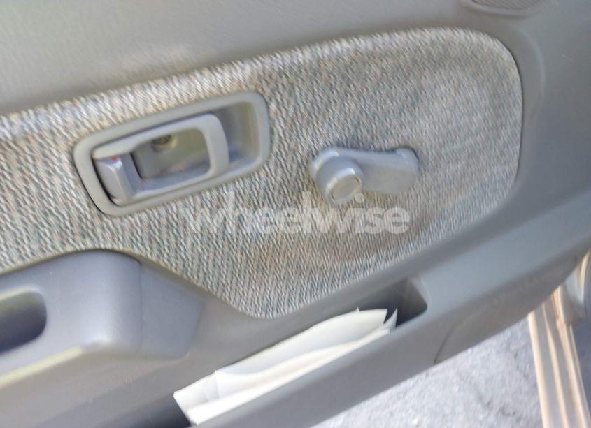 Photo 14 of 2000 Nissan Frontier XE (VIN 1N6DD26SXYC331556)