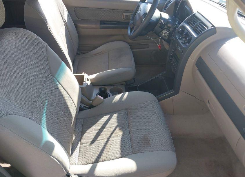 Photo 5 of 2004 Nissan Frontier XE (VIN 1N6DD26T04C427540)