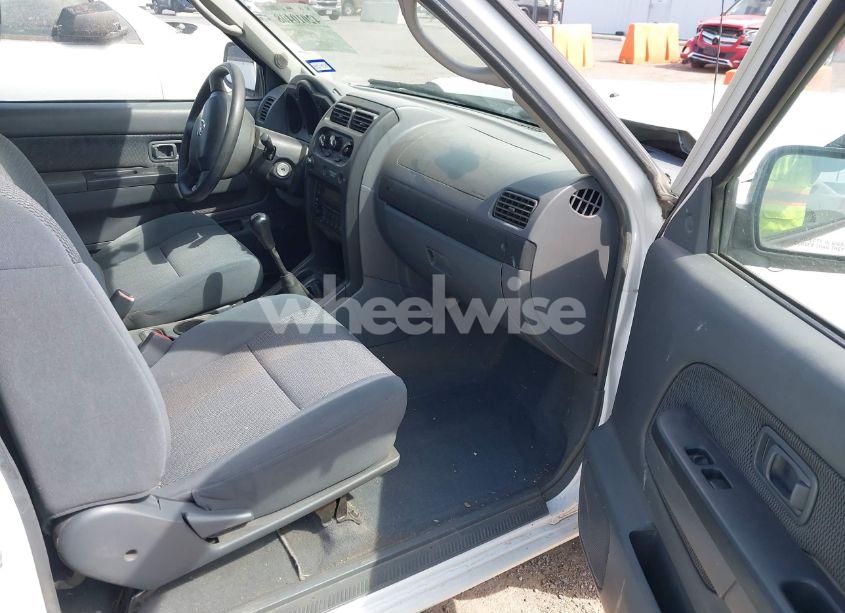 Photo 5 of 2004 Nissan Frontier XE (VIN 1N6DD26T14C479565)