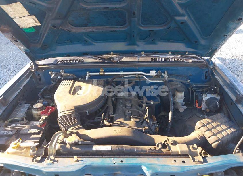 Photo 10 of 2003 Nissan Frontier XE (VIN 1N6DD26T23C402802)