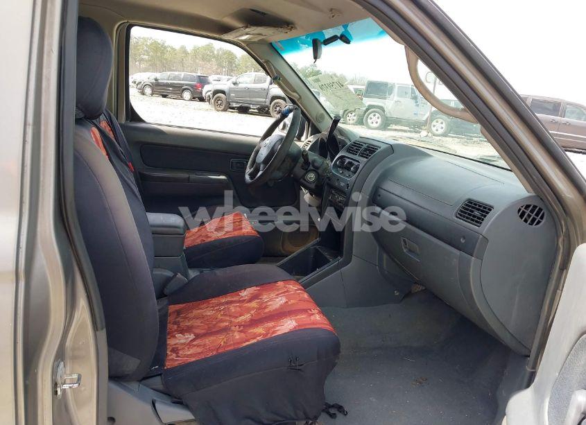 Photo 5 of 2003 Nissan Frontier XE (VIN 1N6DD26T33C401755)