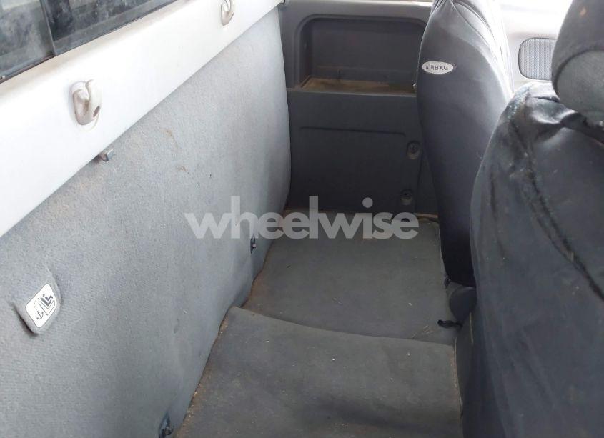 Photo 8 of 2003 Nissan Frontier XE (VIN 1N6DD26T33C401755)