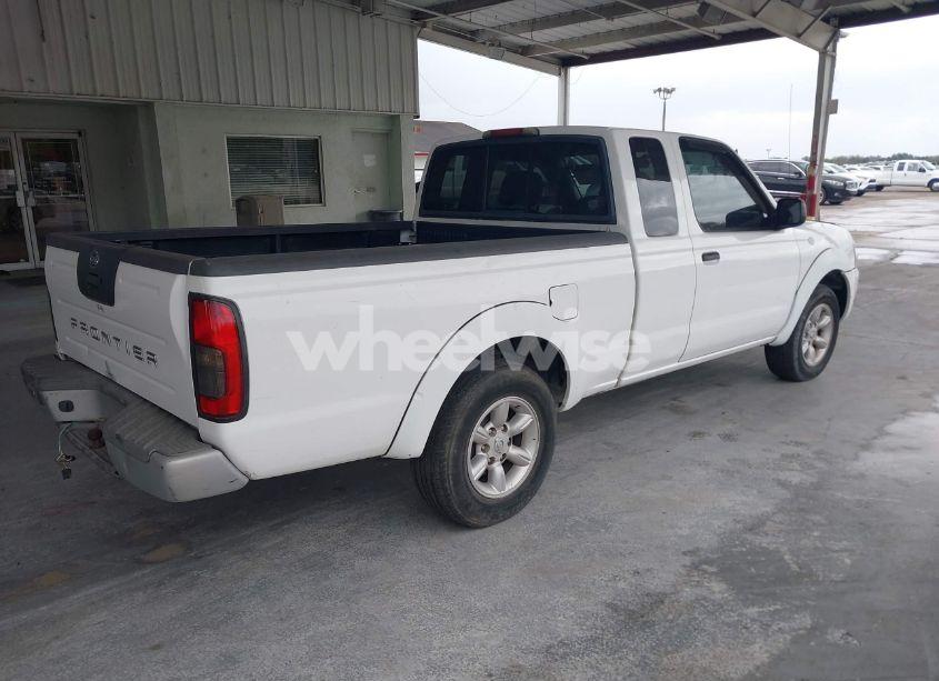 Photo 4 of 2004 Nissan Frontier XE (VIN 1N6DD26T54C426903)