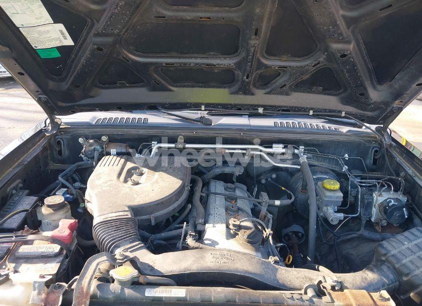 Photo 10 of 2004 Nissan Frontier XE (VIN 1N6DD26T54C472862)