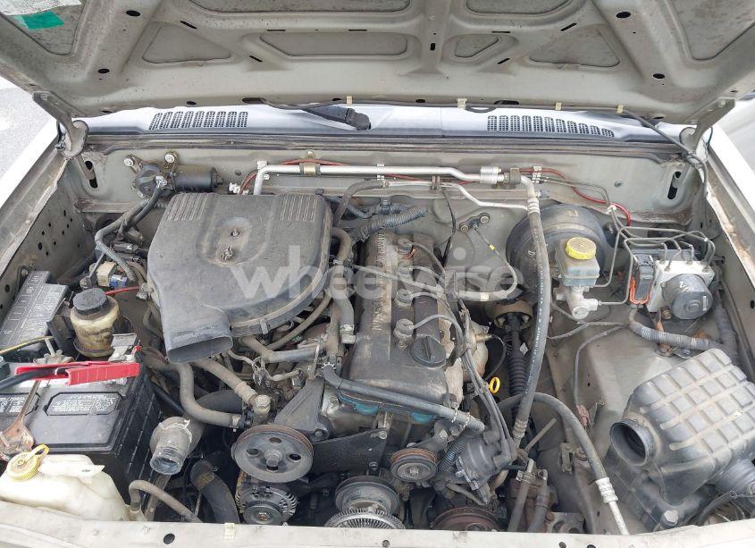 Photo 10 of 2003 Nissan Frontier XE (VIN 1N6DD26T63C440050)