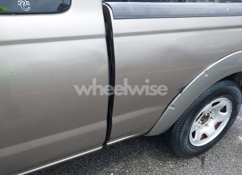 Photo 6 of 2003 Nissan Frontier XE (VIN 1N6DD26T63C440050)