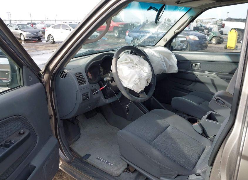 Photo 5 of 2004 Nissan Frontier XE (VIN 1N6DD26T74C408502)