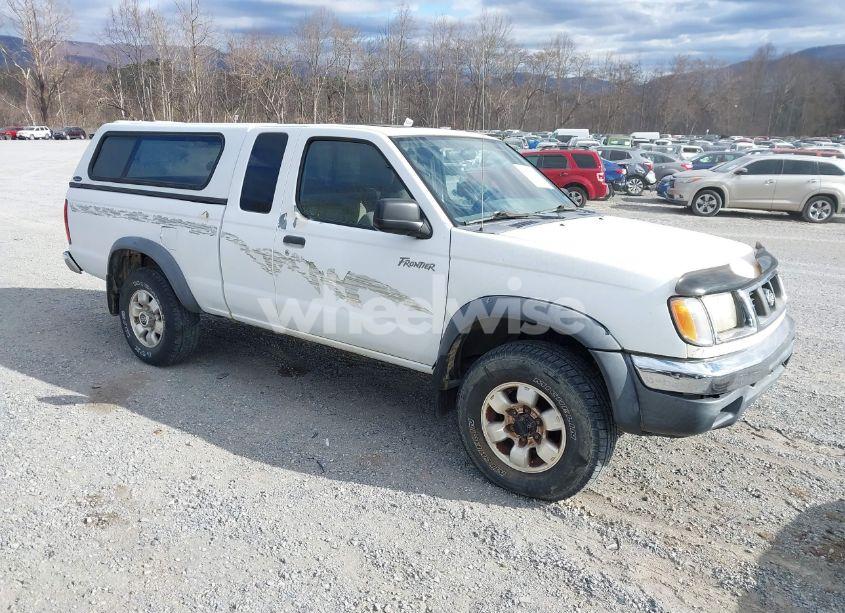 1998 Nissan Frontier SE/XE (VIN 1N6DD26Y4WC361816) main photo