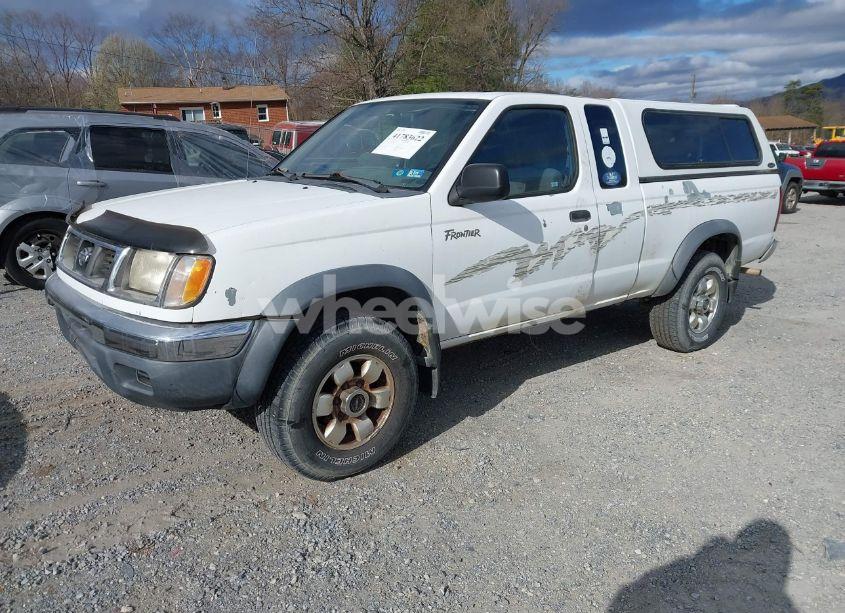Photo 2 of 1998 Nissan Frontier SE/XE (VIN 1N6DD26Y4WC361816)