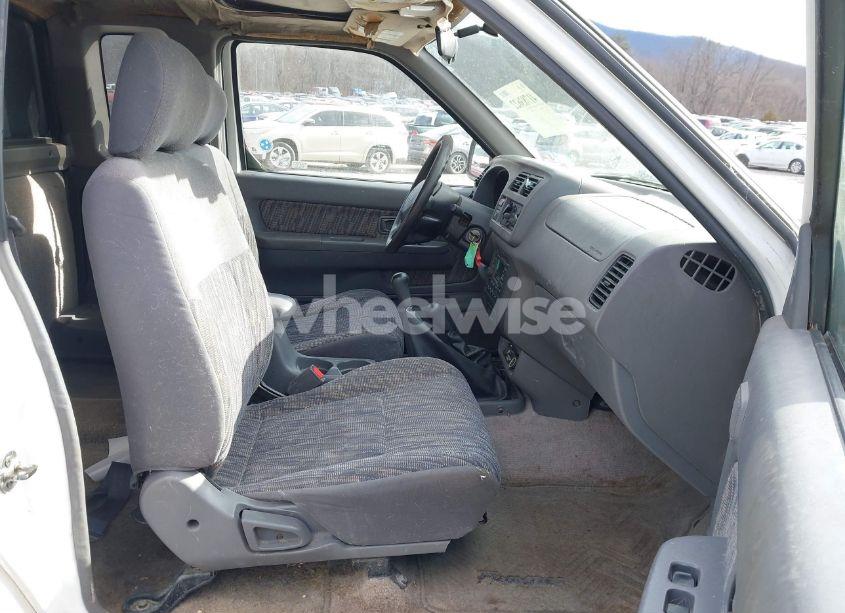 Photo 5 of 1998 Nissan Frontier SE/XE (VIN 1N6DD26Y4WC361816)