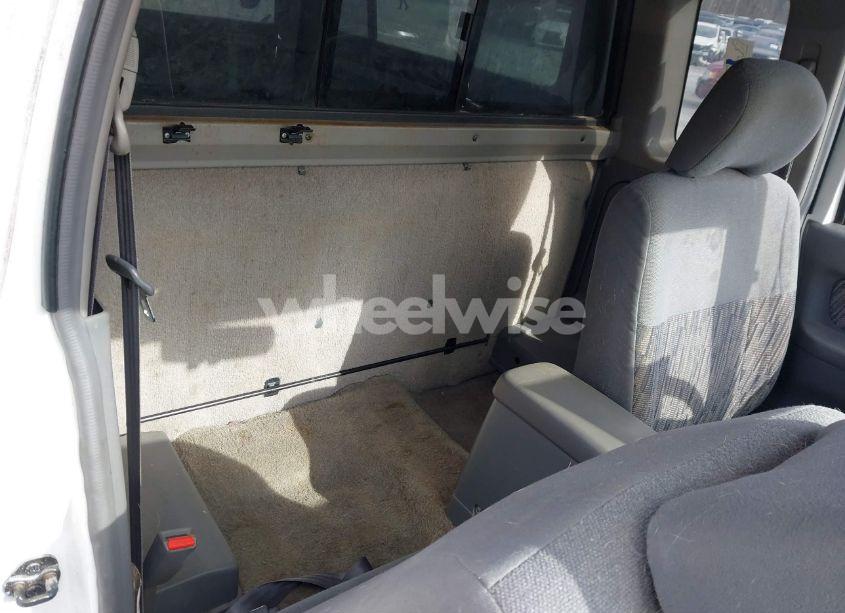 Photo 8 of 1998 Nissan Frontier SE/XE (VIN 1N6DD26Y4WC361816)