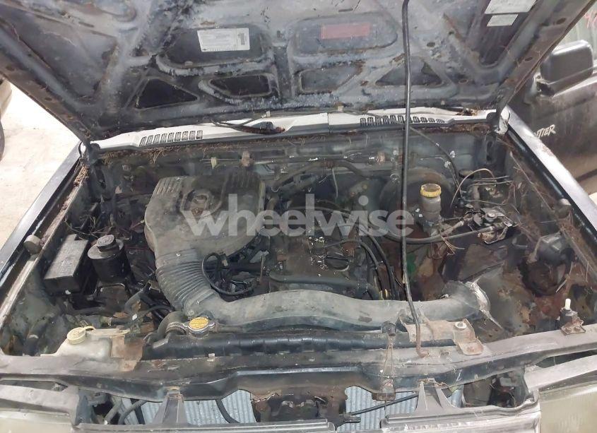 Photo 10 of 1998 Nissan Frontier SE/XE (VIN 1N6DD26Y9WC341111)