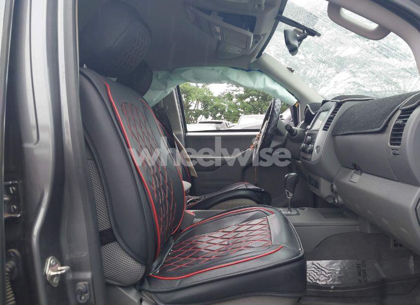 Photo 5 of 2020 Nissan Frontier SV 4X2 (VIN 1N6ED0EA1LN717863)