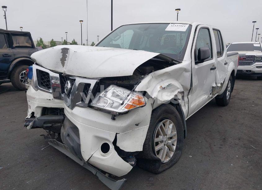 Photo 2 of 2020 Nissan Frontier SV 4X2 (VIN 1N6ED0EA2LN728600)