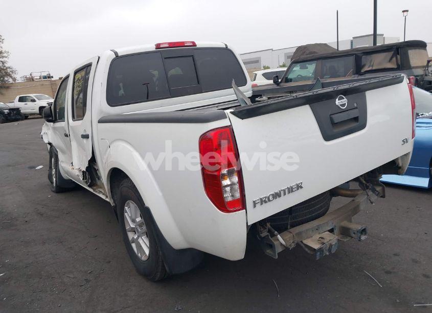 Photo 3 of 2020 Nissan Frontier SV 4X2 (VIN 1N6ED0EA2LN728600)
