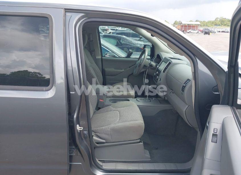 Photo 5 of 2020 Nissan Frontier SV 4X2 (VIN 1N6ED0EA3LN715094)