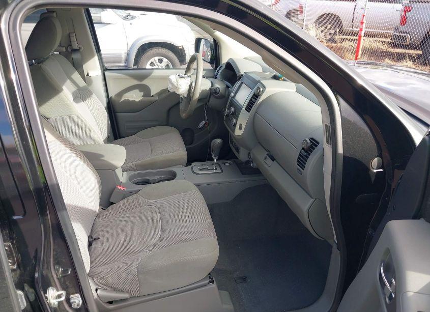 Photo 5 of 2020 Nissan Frontier SV 4X2 (VIN 1N6ED0EA4LN705982)