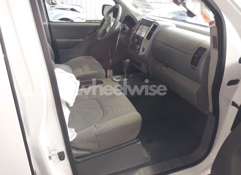 Photo 5 of 2021 Nissan Frontier SV 4X4 (VIN 1N6ED0EB0MN723907)