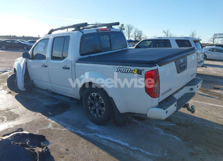 Photo 3 of 2020 Nissan Frontier PRO-4X 4X4 (VIN 1N6ED0EB2LN704743)