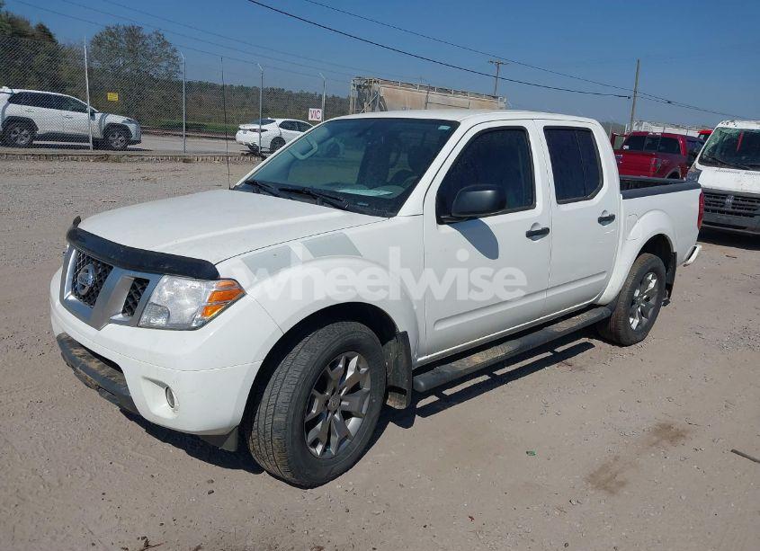 Photo 2 of 2020 Nissan Frontier SV 4X4 (VIN 1N6ED0EB2LN705648)
