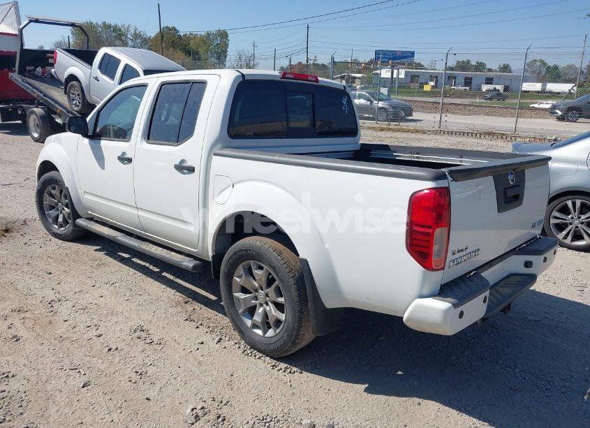 Photo 3 of 2020 Nissan Frontier SV 4X4 (VIN 1N6ED0EB2LN705648)