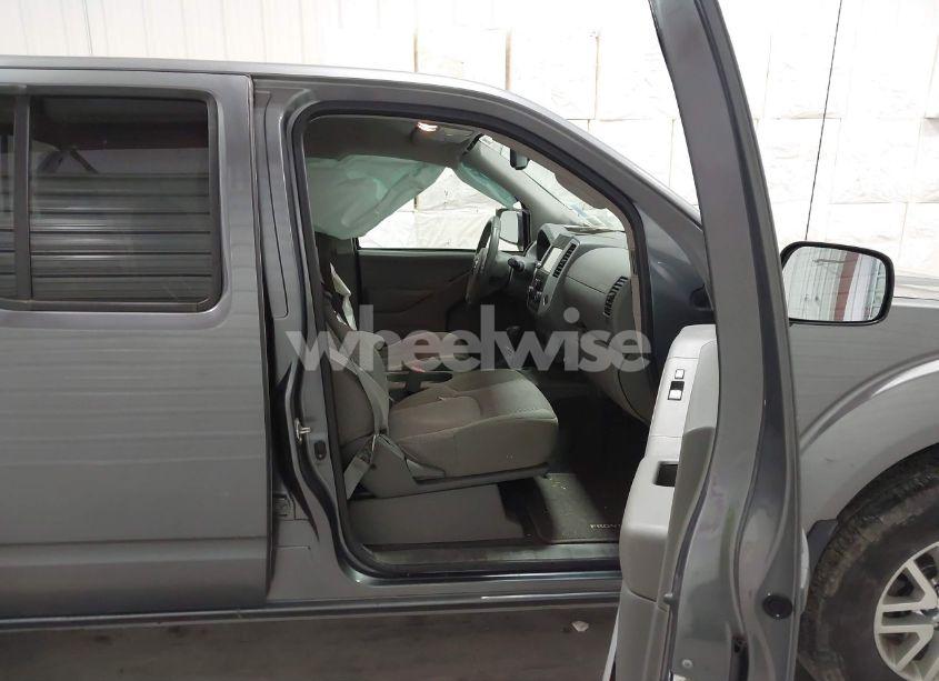 Photo 5 of 2020 Nissan Frontier SV 4X4 (VIN 1N6ED0EB2LN712289)