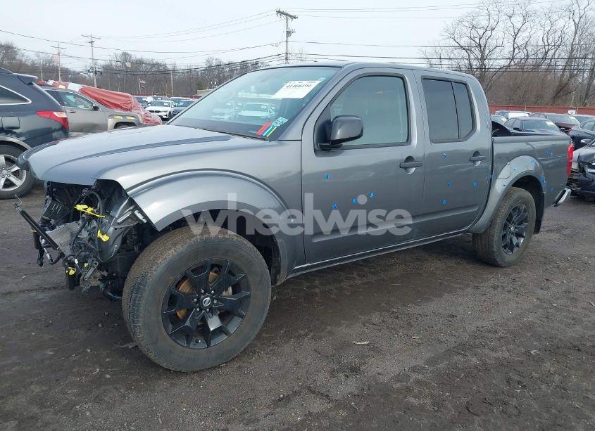 Photo 2 of 2020 Nissan Frontier SV 4X4 (VIN 1N6ED0EB2LN722210)