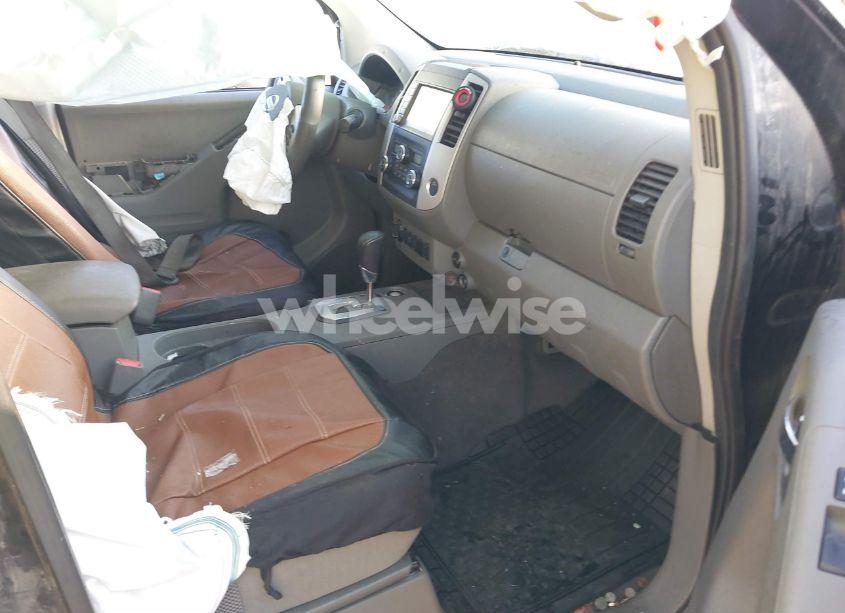 Photo 5 of 2020 Nissan Frontier SV 4X4 (VIN 1N6ED0EB5LN705921)