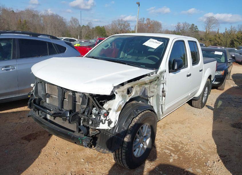 Photo 2 of 2020 Nissan Frontier SV 4X4 (VIN 1N6ED0EB6LN700890)