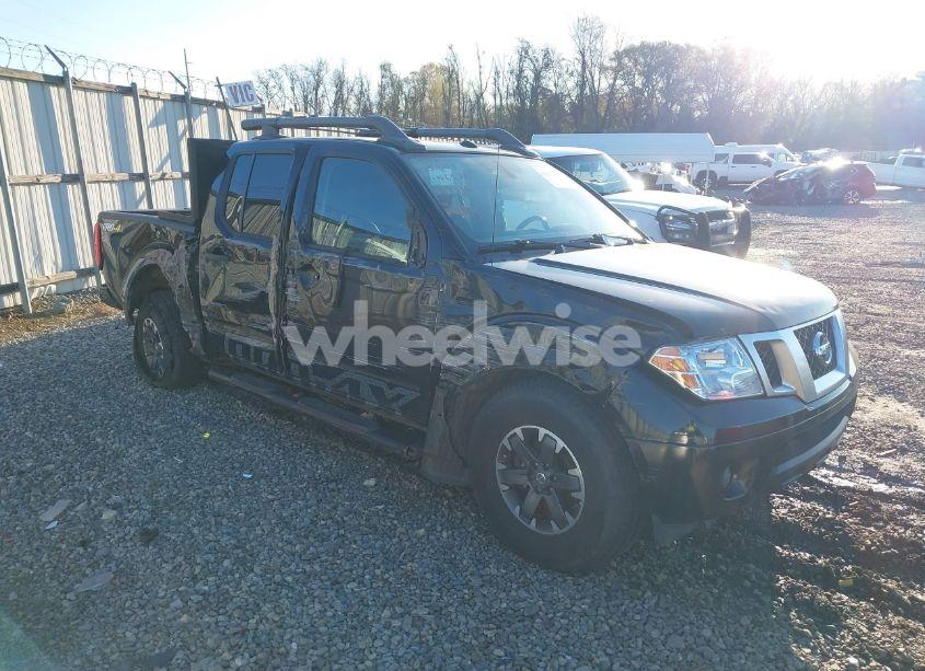 2020 Nissan Frontier PRO-4X 4X4 (VIN 1N6ED0EB6LN716572) main photo