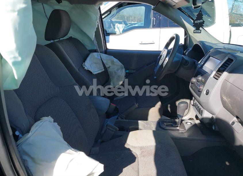 Photo 5 of 2020 Nissan Frontier SV 4X4 (VIN 1N6ED0EB8LN712068)