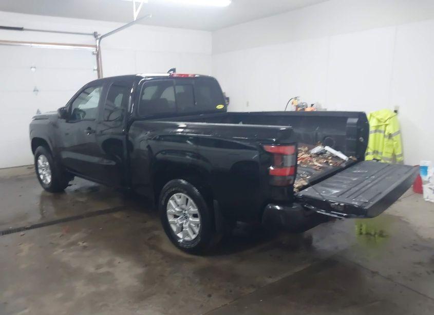 Photo 3 of 2022 Nissan Frontier SV 4X4 (VIN 1N6ED1CMXNN642036)