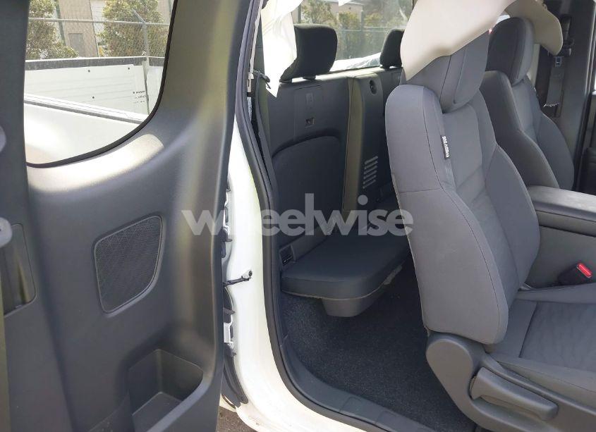 Photo 8 of 2022 Nissan Frontier KING CAB S 4X4 (VIN 1N6ED1CMXNN675876)