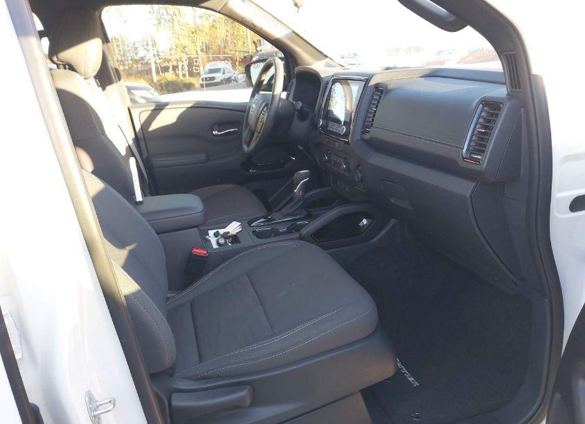 Photo 5 of 2023 Nissan Frontier SV 4X2 (VIN 1N6ED1EJ0PN648045)